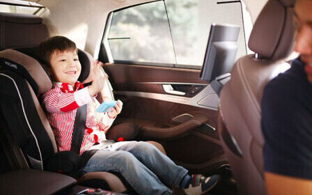 перевозка детей в автомобиле